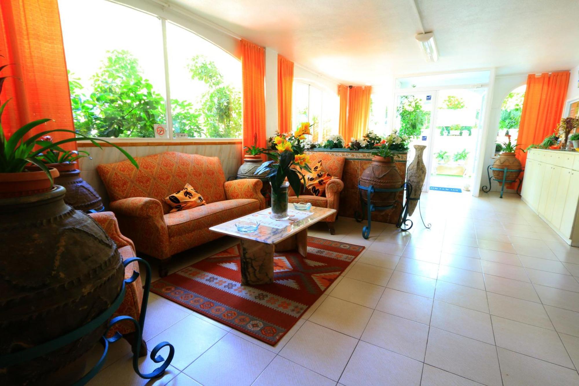 Atalaya Bosque Apartamentos Peguera Exterior foto